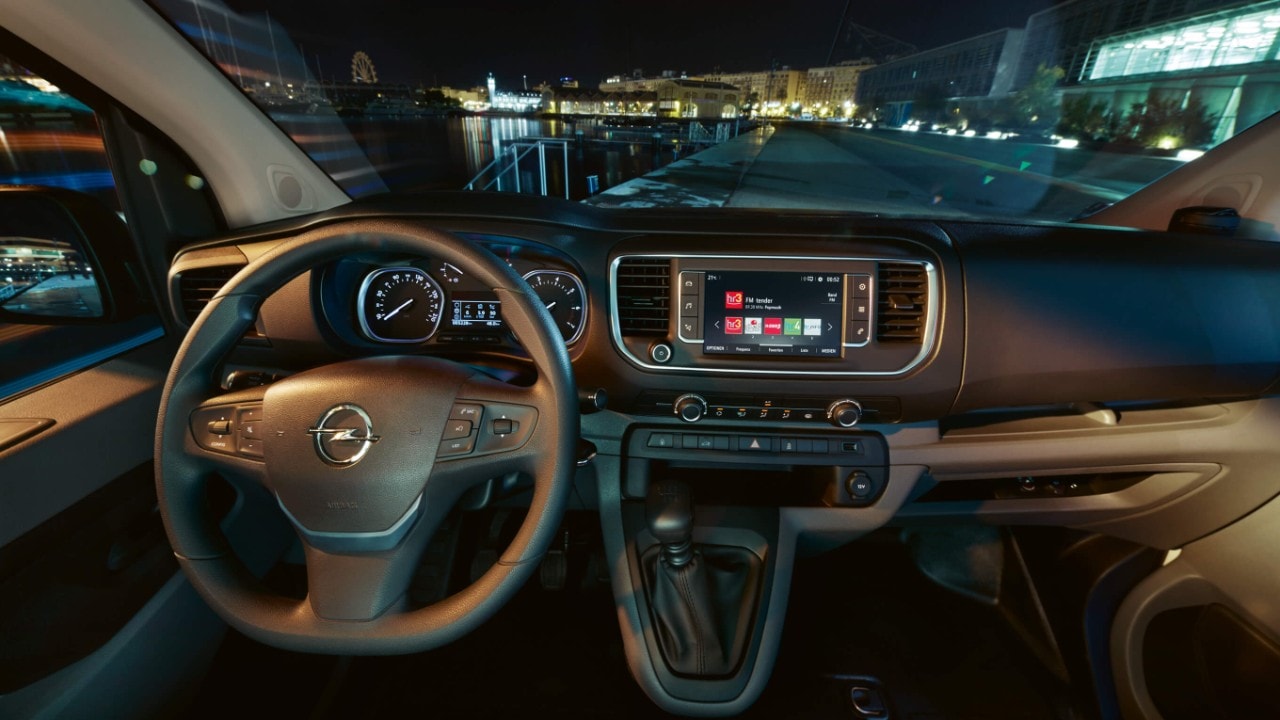Opel, Vivaro, Interior